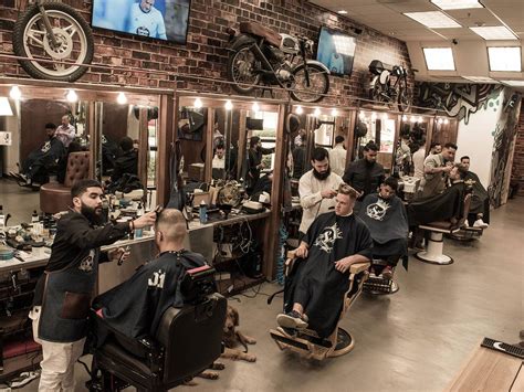 Spot barbershop - THE SPOT BARBERSHOP KEY BISCAYNE. Hours: M-F – 8:00 am – 8:00 pm. Saturday – 9:00 am – 7:00 pm. Sunday – CLOSED. 604 Crandon BLVD. Unit 202. Key Biscayne, FL 33149. Combined with our superb barbers and the service that they’re offering this location is providing you the total classic barbershop experience! 